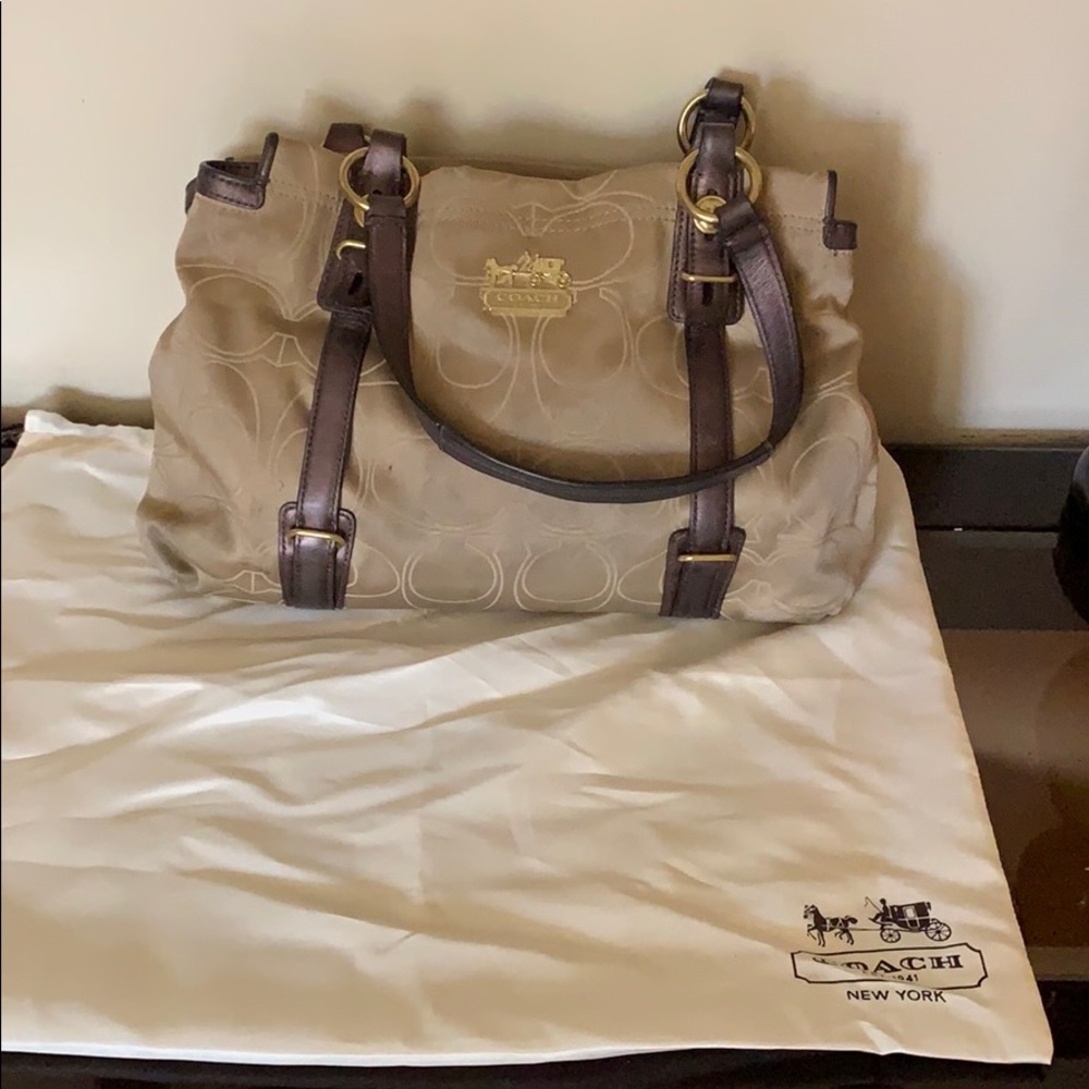Coach shoulder bag
